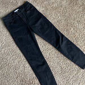 HIGH WAIST BLACK JEAN